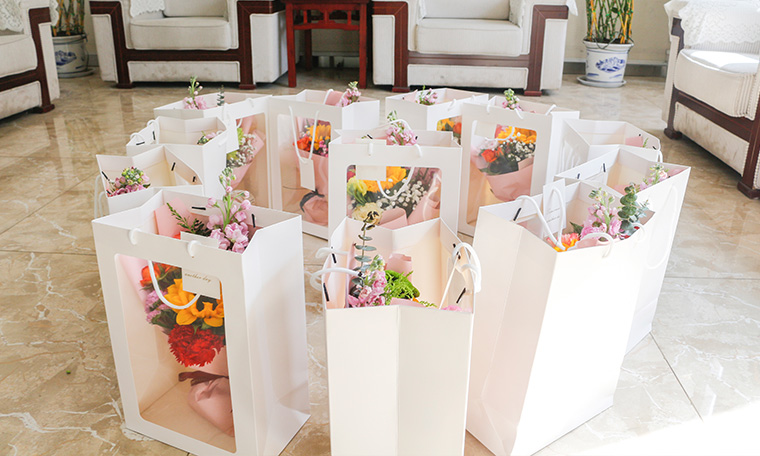 爱在三八节,情暖半边天 济南赛成为女员工送上节日祝福